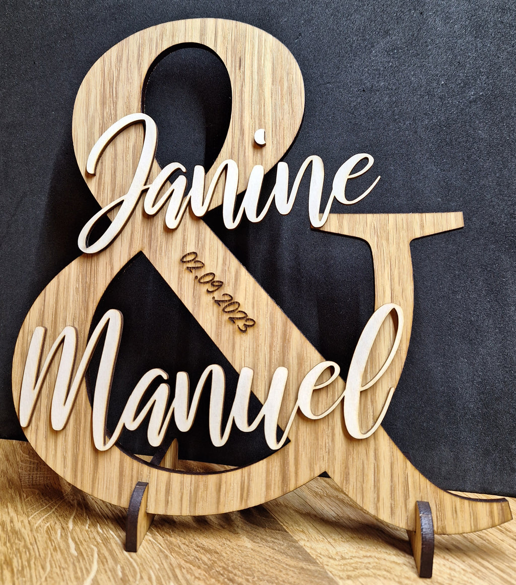 personalisiertes Hochzeitsgeschenk mit Namen | Höhe ca. 30 cm. | Holz &-Zeichen