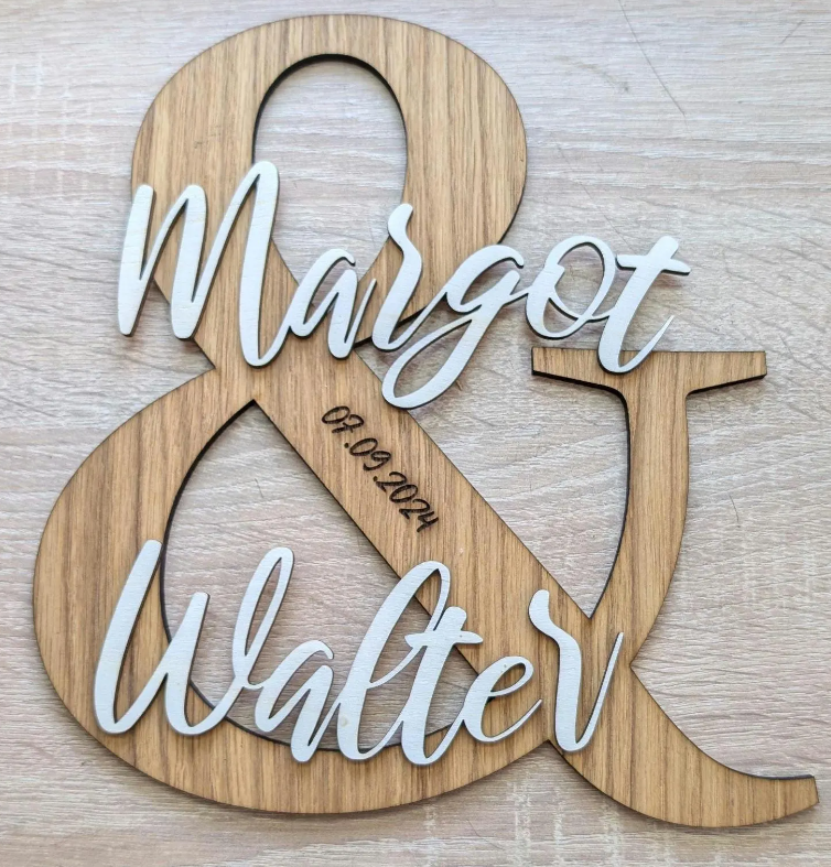 personalisiertes Hochzeitsgeschenk mit Namen | Höhe ca. 30 cm. | Holz &-Zeichen