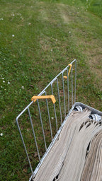 Verschlussclip Schlauchtragekorb C | Rot, Gelb, Schwarz | Schlankes Design