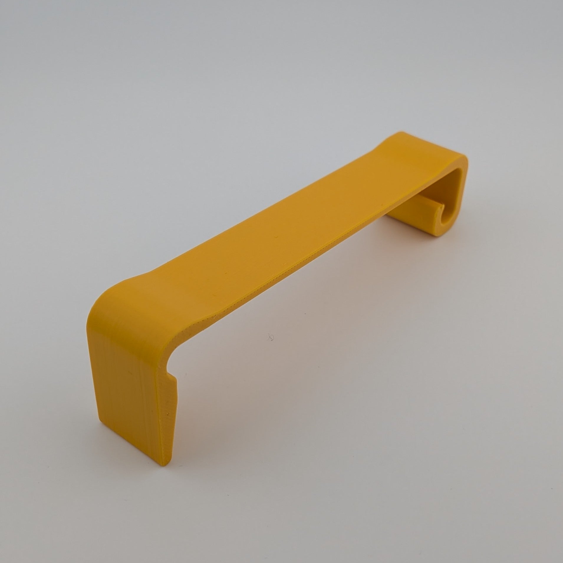Verschlussclip Schlauchtragekorb C | Rot, Gelb, Schwarz | Schlankes Design